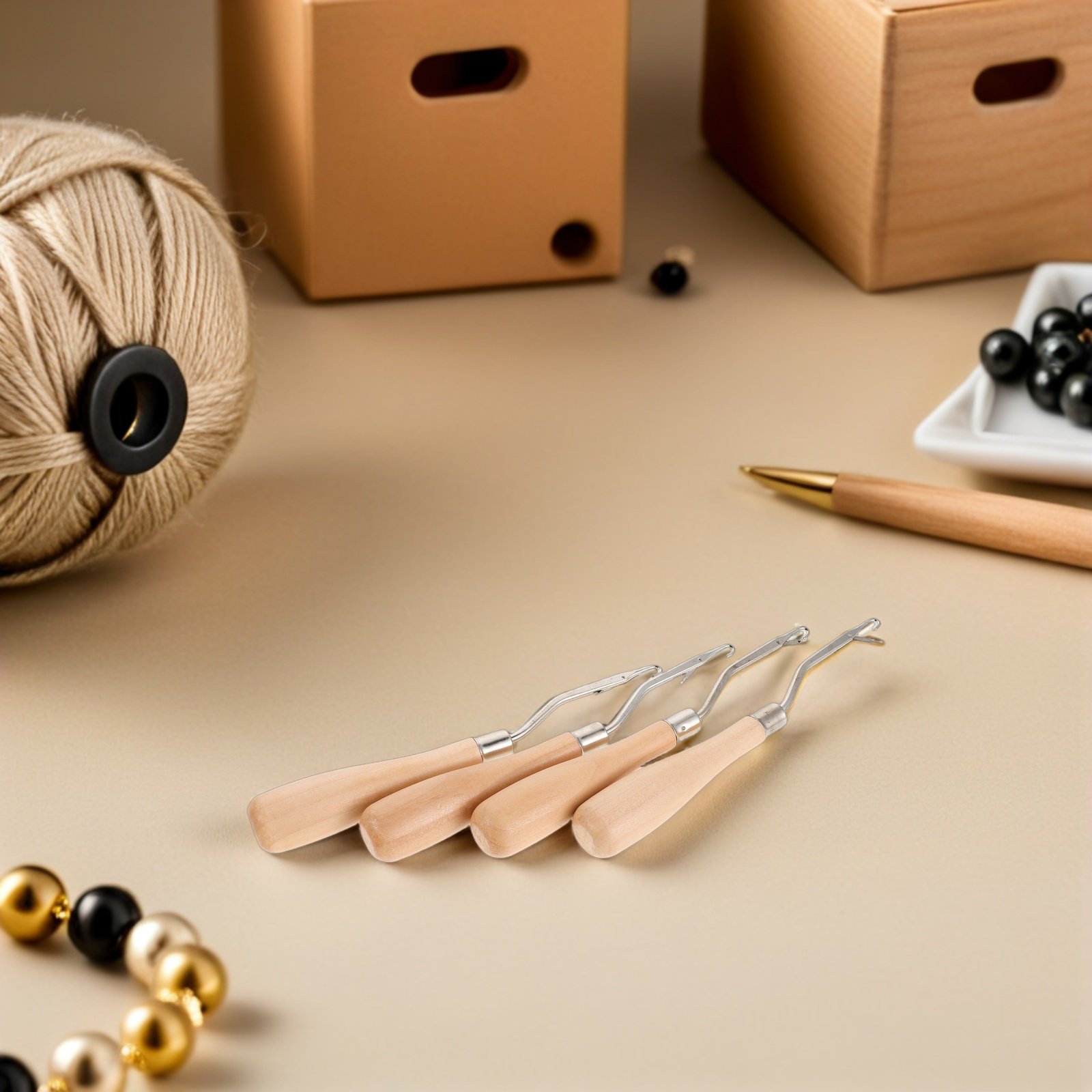 Wooden Crochet Hooks Ergonomic Handle - 4 Uncinetti con Manico Ergonomico in