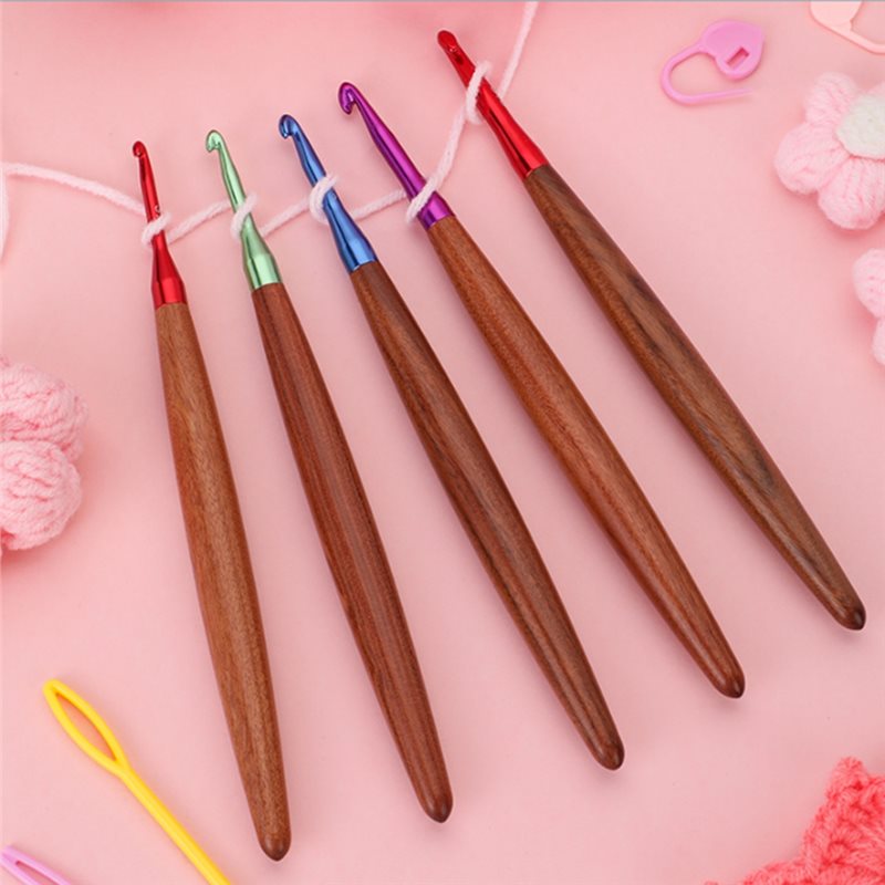 Set di uncinetti A11E, uncinet - Wooden Crochet Hooks Ergonomic Handle recensione e prezzo