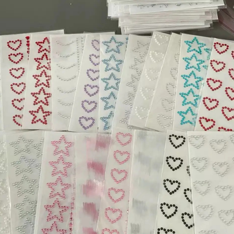 Adesivi autoadesivi con strass - Scrapbooking recensione e prezzo