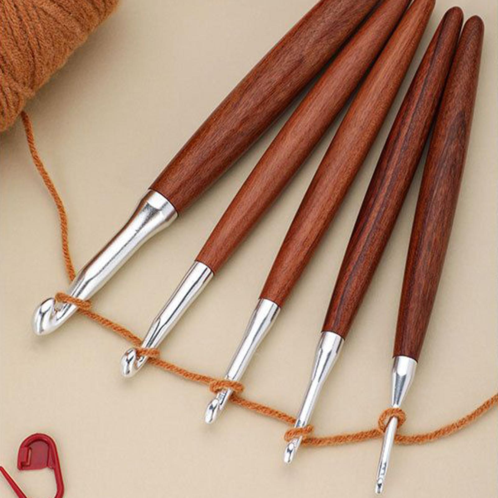 Set di 8 uncinetti di diverse  - Wooden Crochet Hooks Ergonomic Handle recensione e prezzo
